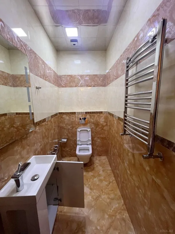 Kirayə verilir 4 otaqlı mənzil 200 m²