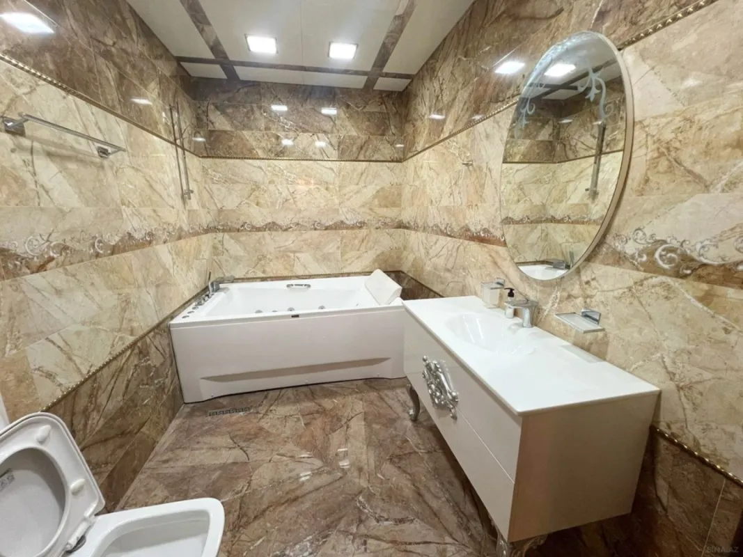 Kirayə verilir 4 otaqlı mənzil 200 m²