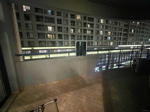 Kirayə verilir 4 otaqlı mənzil 200 m²