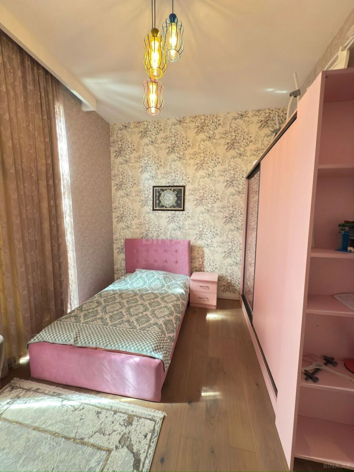 Satılır 5 otaqlı həyət evi 200 m²
