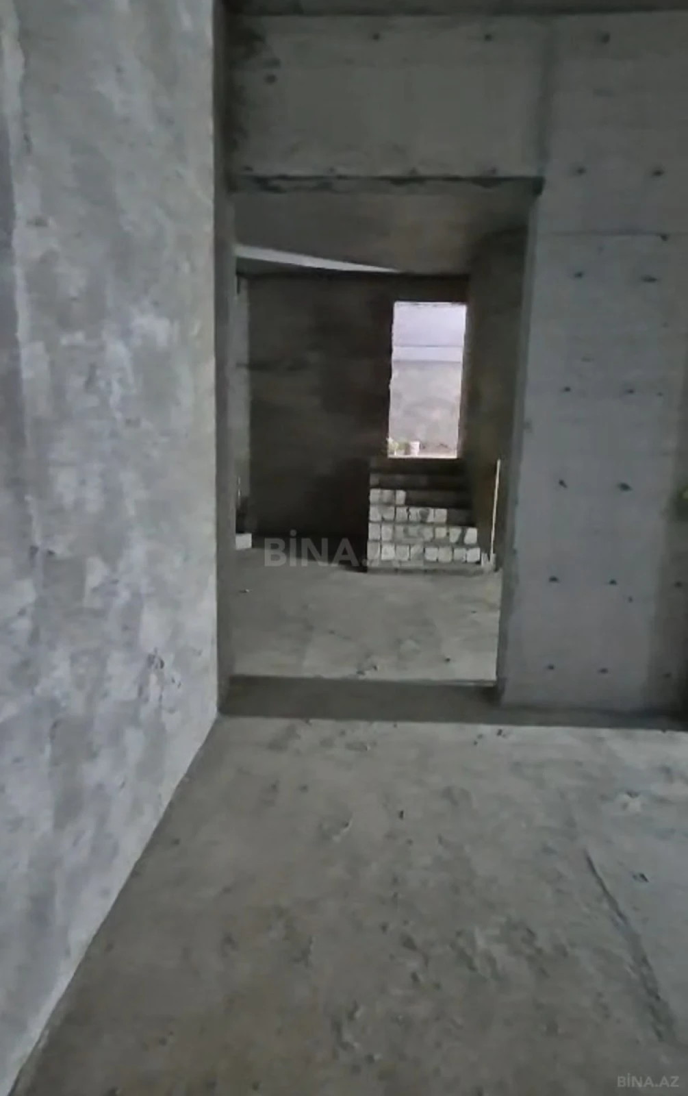 Satılır obyekt 750 m²