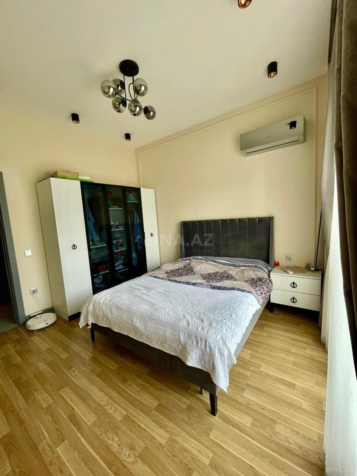Satılır 2 otaqlı mənzil 70 m²