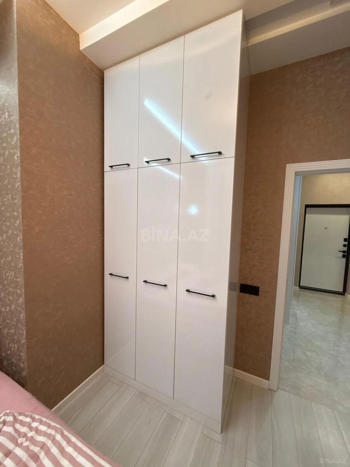 Kirayə verilir 2 otaqlı mənzil 68 m²