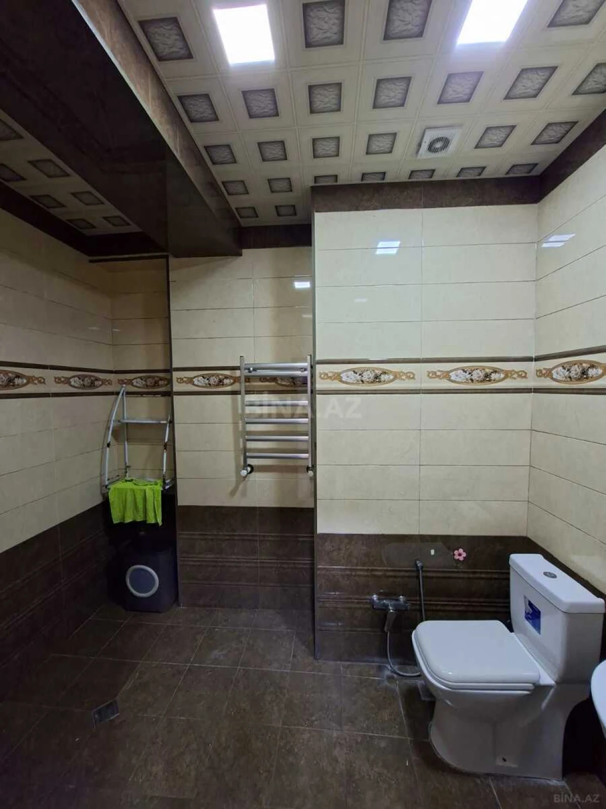 Satılır 2 otaqlı mənzil 63 m²
