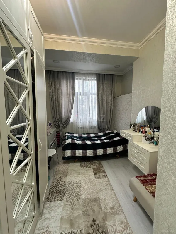 Satılır 2 otaqlı mənzil 59 m²