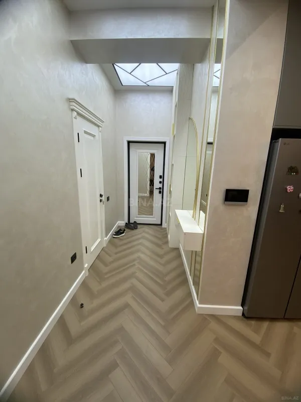 Satılır 2 otaqlı mənzil 86 m²