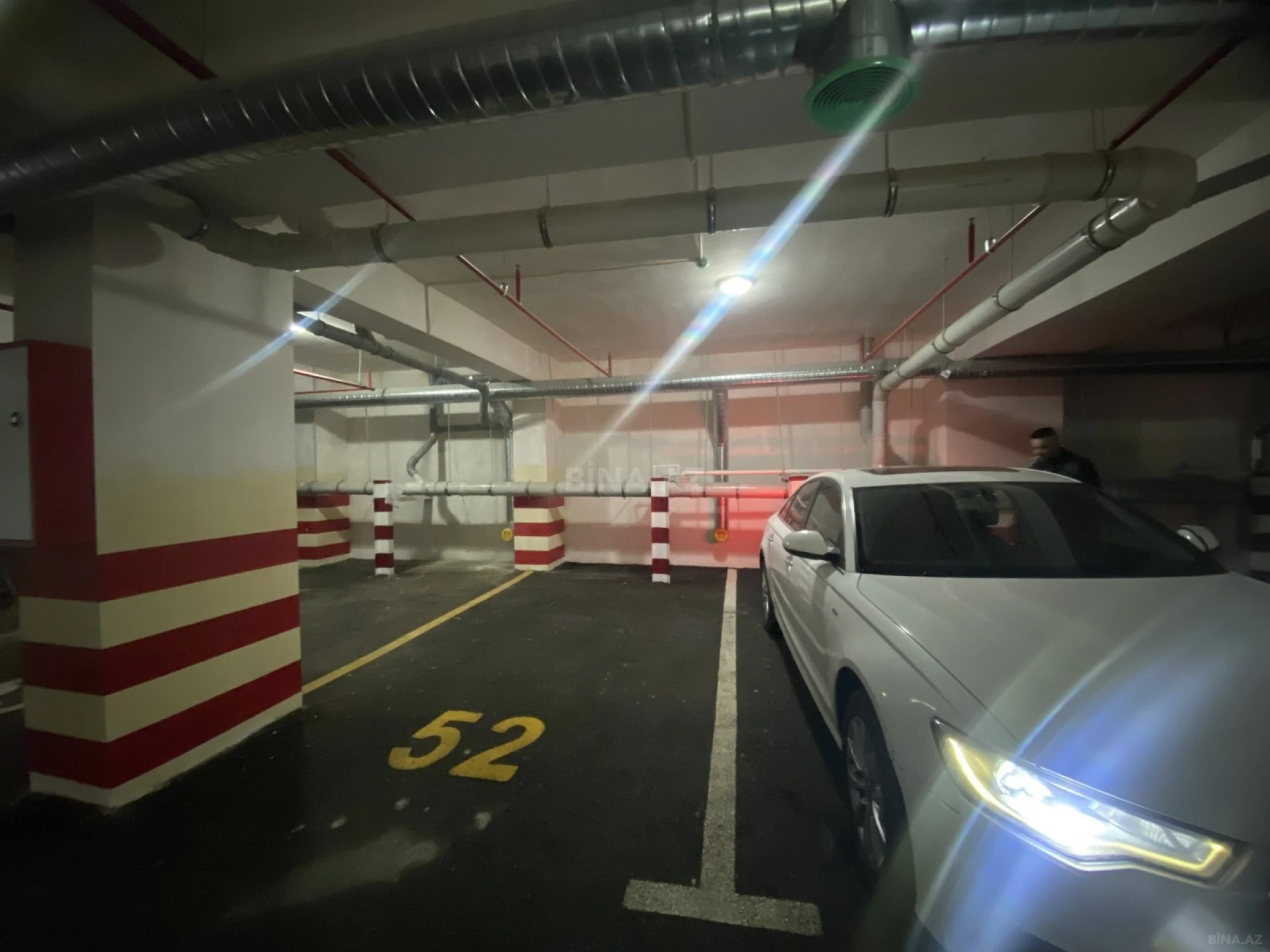 Satılır 2 otaqlı mənzil 86 m²