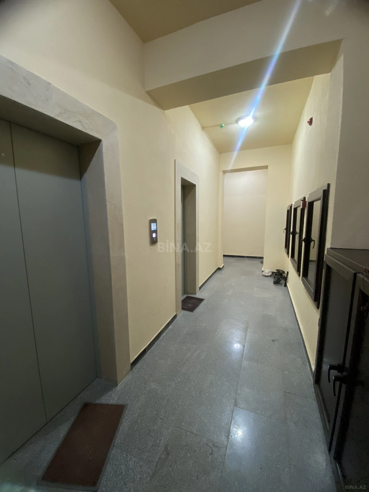 Satılır 2 otaqlı mənzil 86 m²