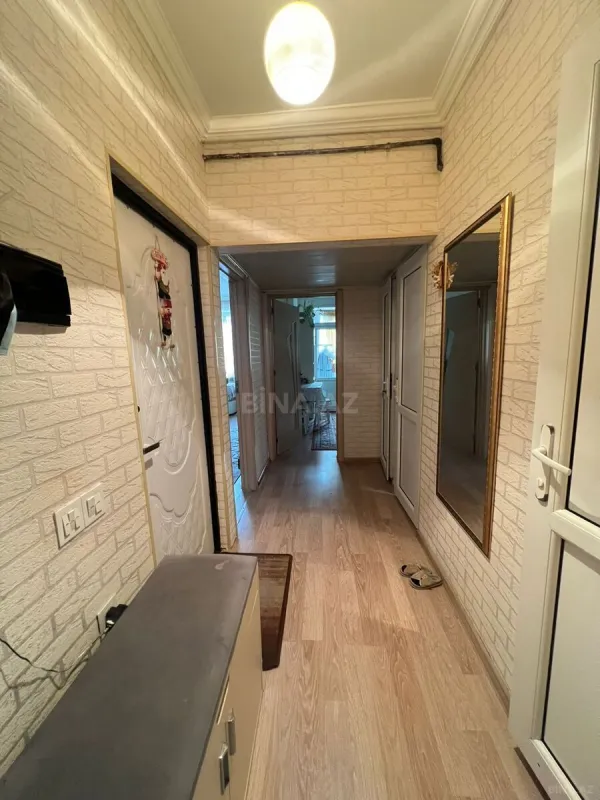 Satılır 2 otaqlı mənzil 70 m²