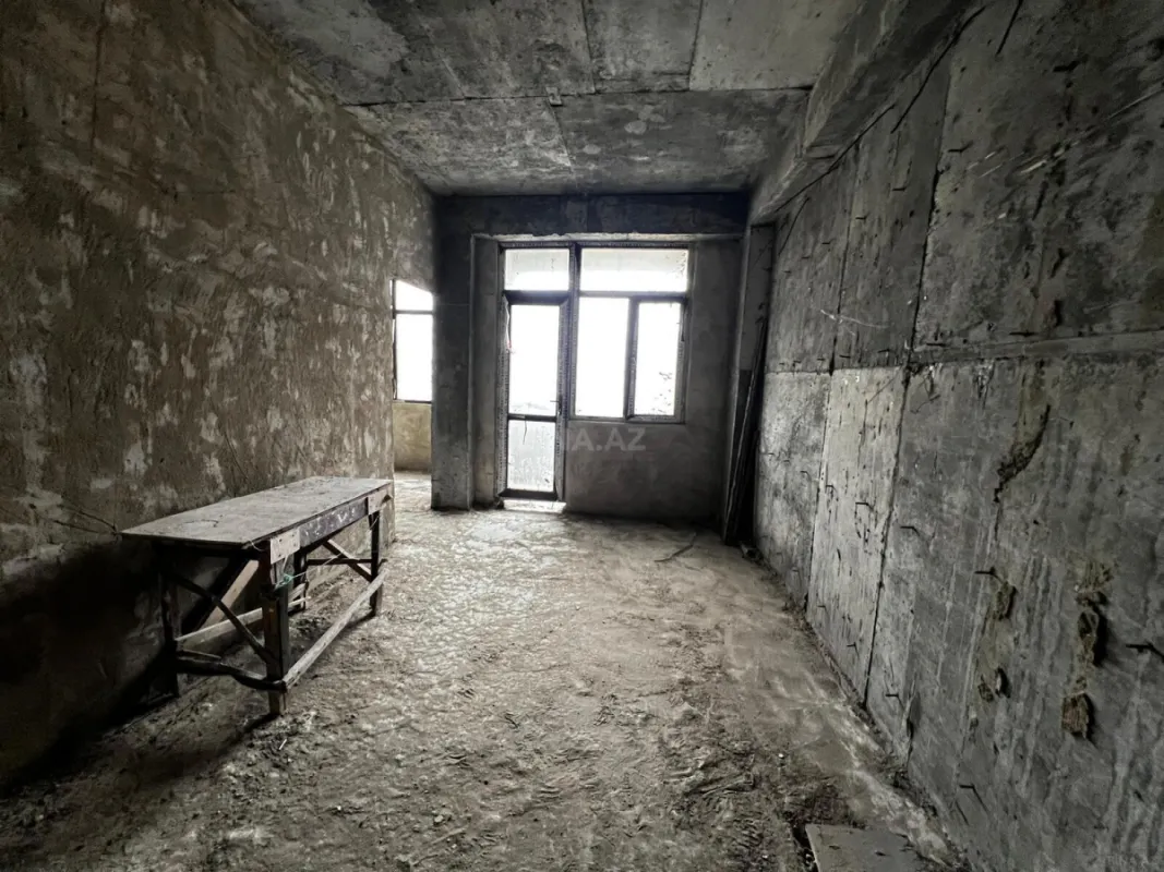 Satılır 2 otaqlı mənzil 56 m²