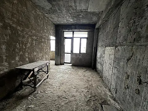 Satılır 2 otaqlı mənzil 56 m²