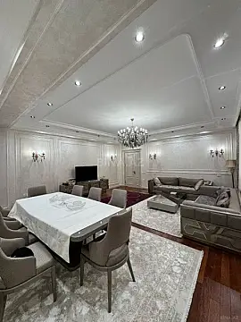 Satılır 3 otaqlı mənzil 153 m²