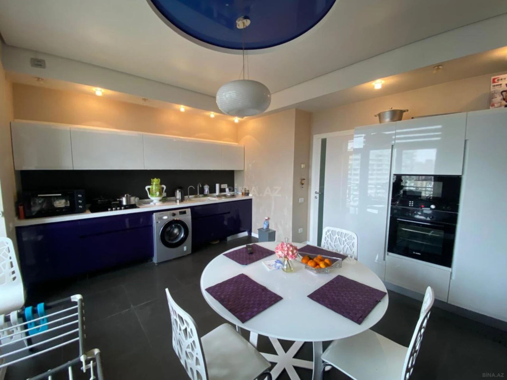 Satılır 3 otaqlı mənzil 160 m²