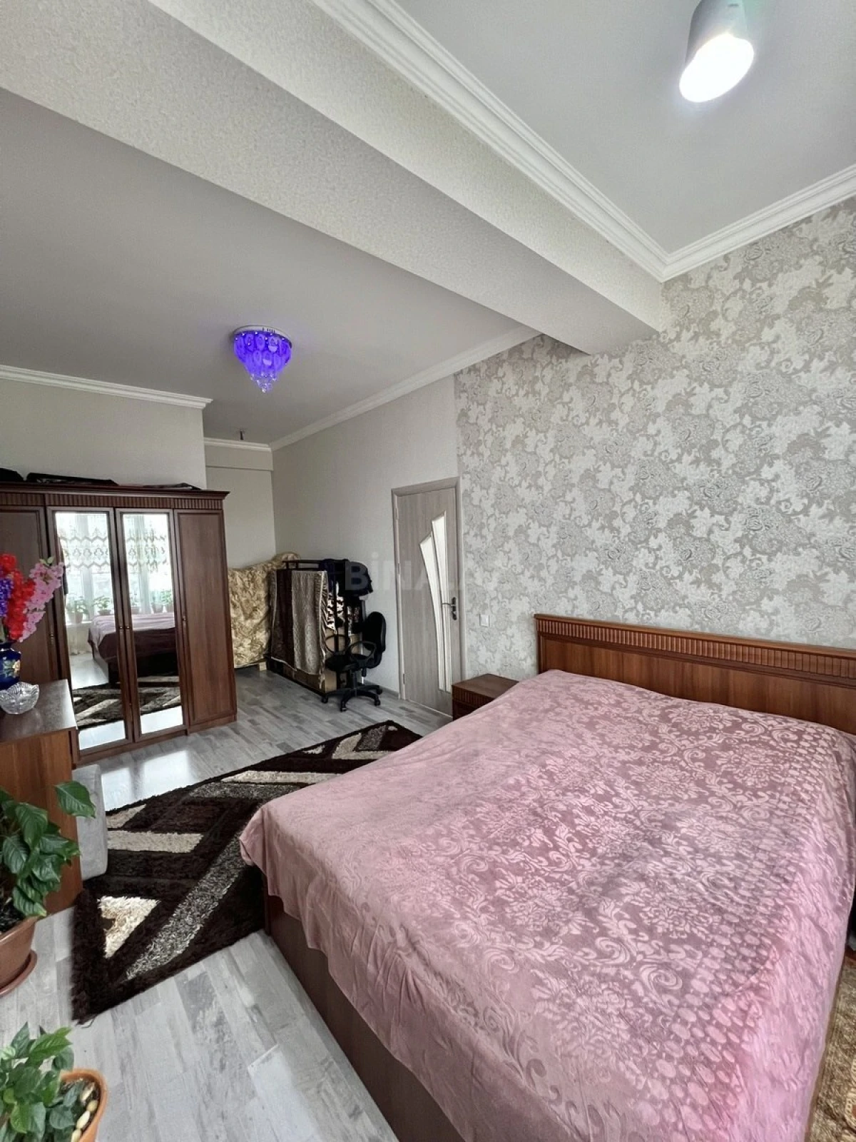 Satılır 3 otaqlı mənzil 126 m²