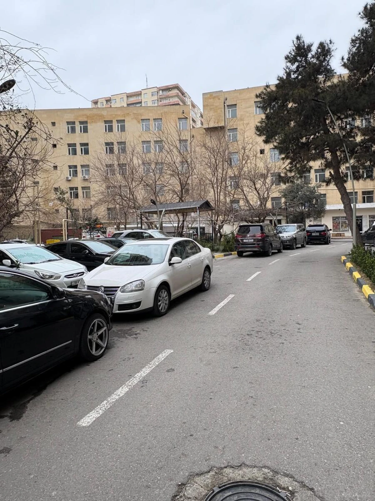 Kirayə verilir 3 otaqlı mənzil 85 m²