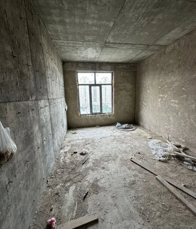 Satılır 2 otaqlı mənzil 69 m²