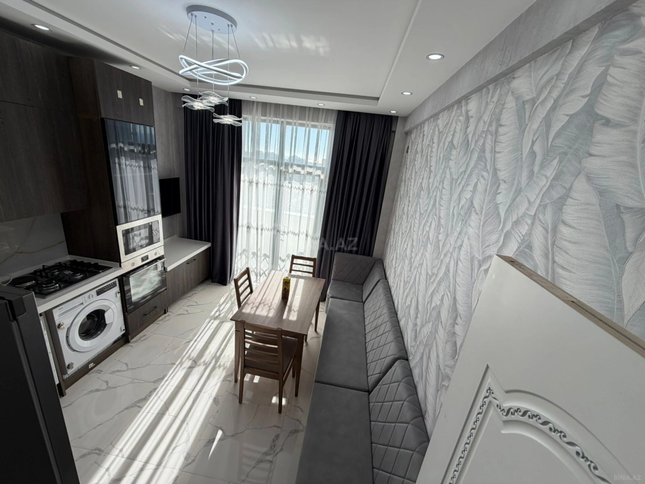 Kirayə verilir 3 otaqlı mənzil 116 m²