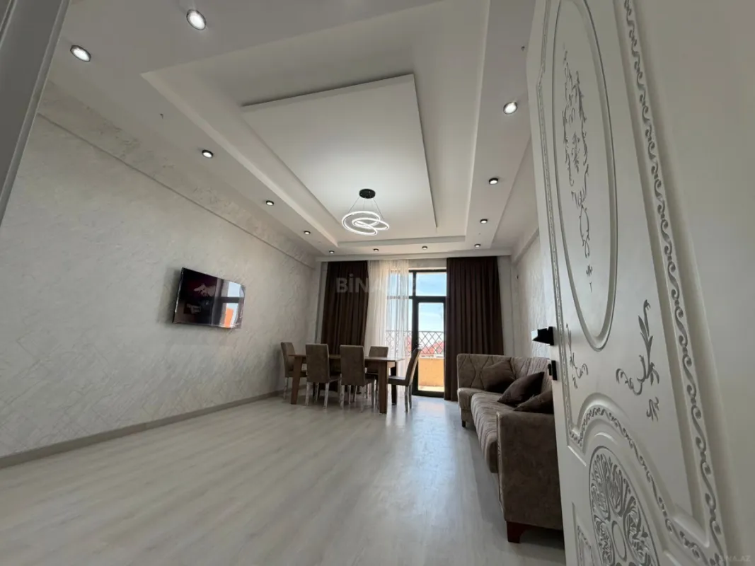 Kirayə verilir 3 otaqlı mənzil 116 m²