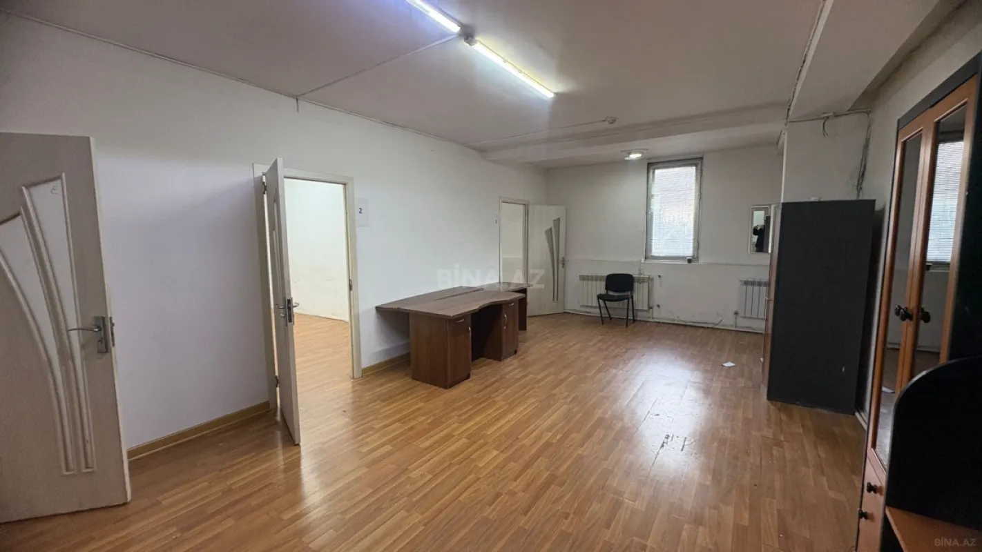 Kirayə verilir 6 otaqlı ofis 120 m²