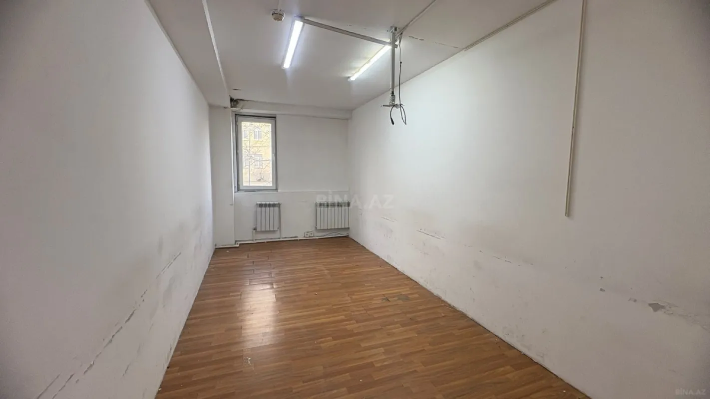 Kirayə verilir 6 otaqlı ofis 120 m²