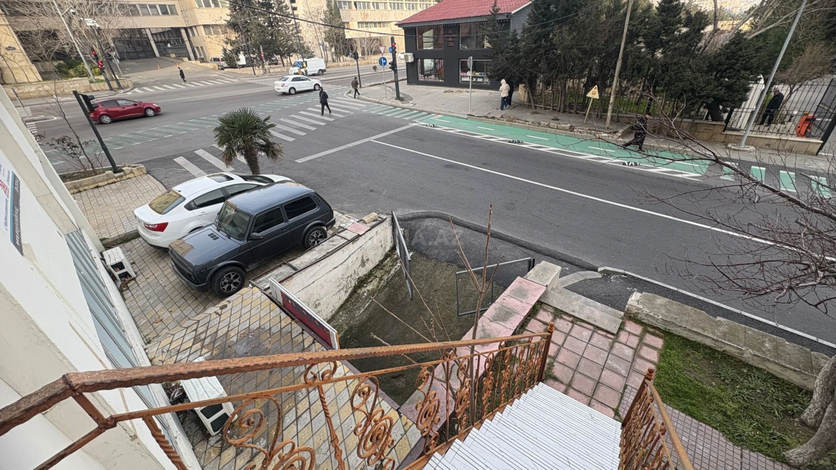 Kirayə verilir 6 otaqlı ofis 120 m²