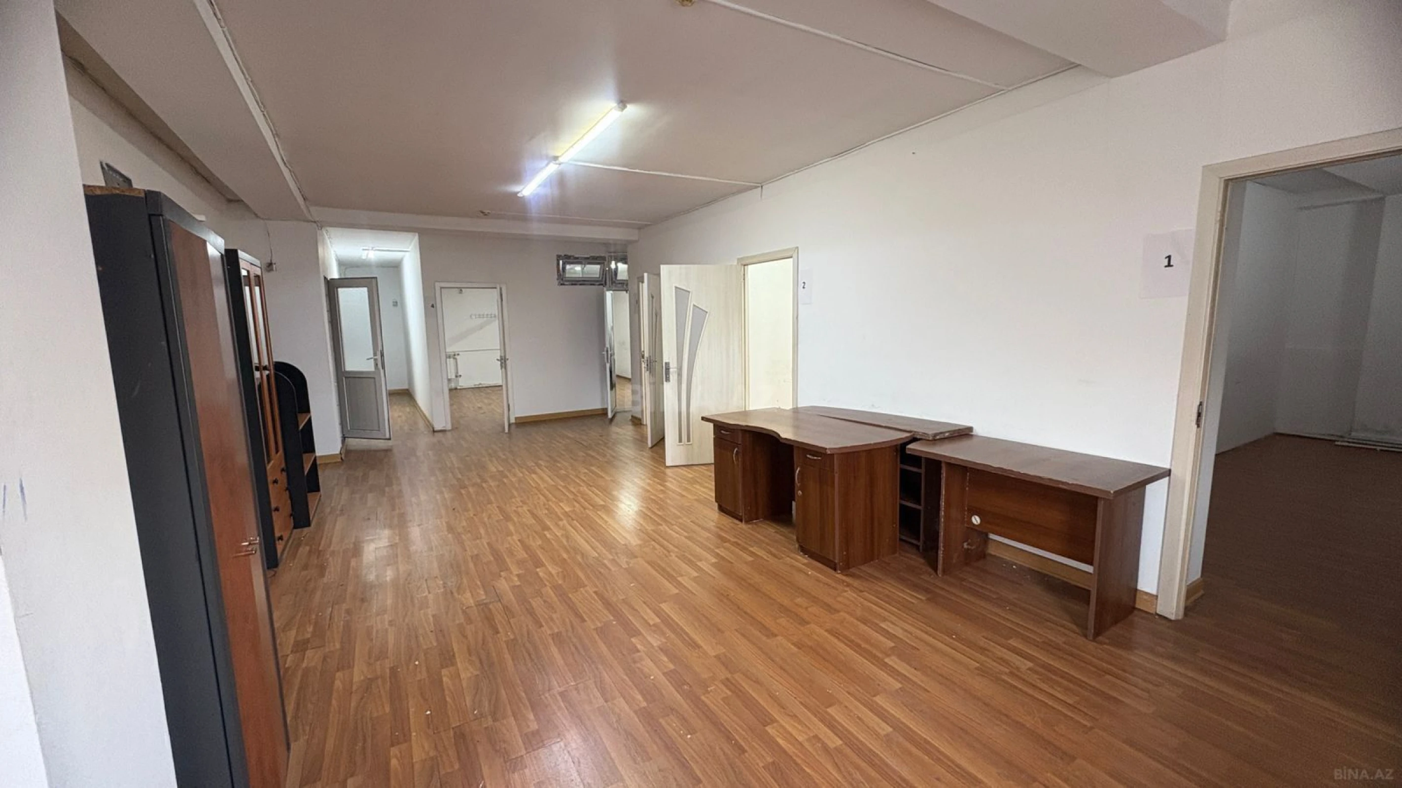 Kirayə verilir 6 otaqlı ofis 120 m²