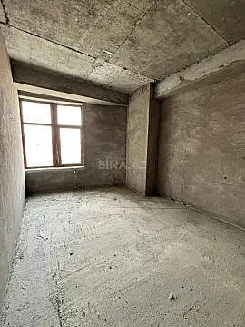 Satılır 4 otaqlı mənzil 230 m²