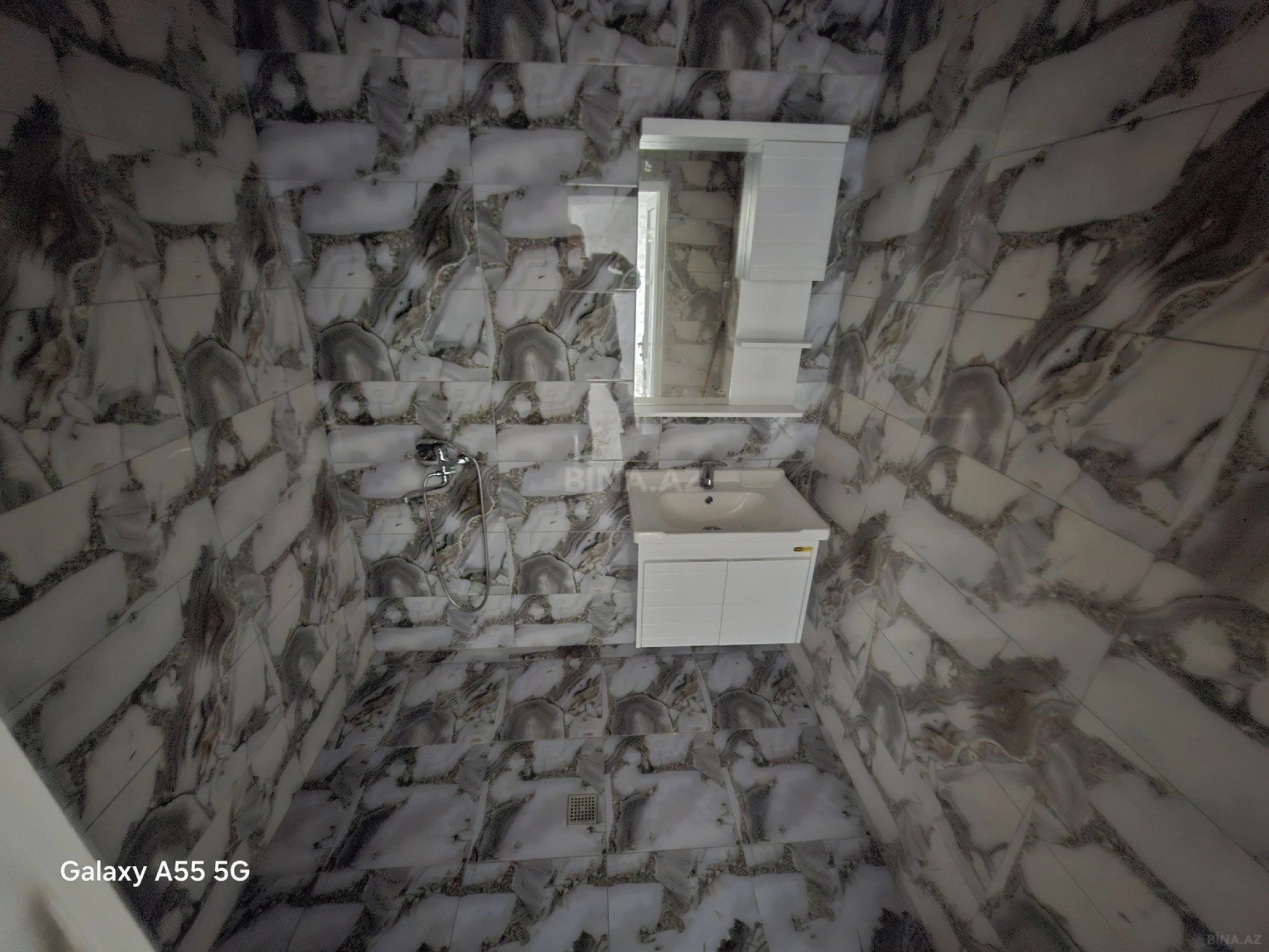 Satılır 3 otaqlı mənzil 64 m²