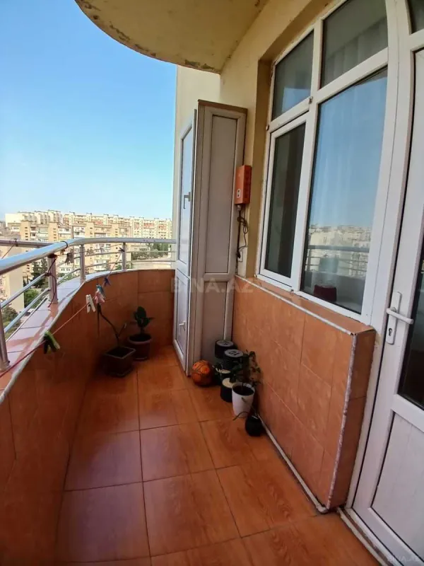 Satılır 3 otaqlı mənzil 78 m²