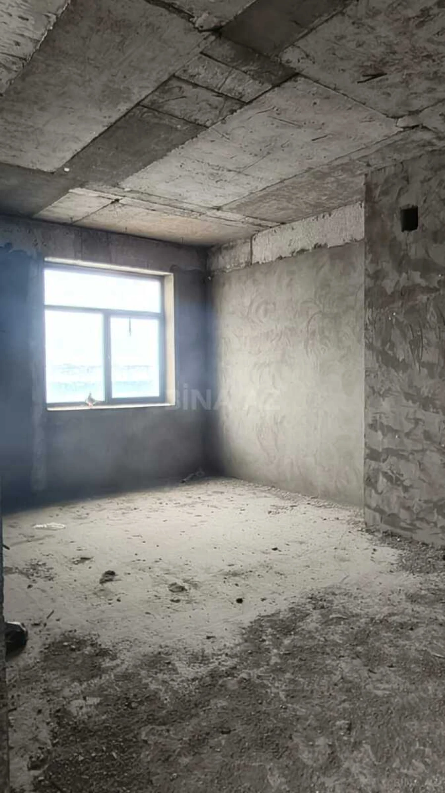 Satılır 8 otaqlı mənzil 790 m²