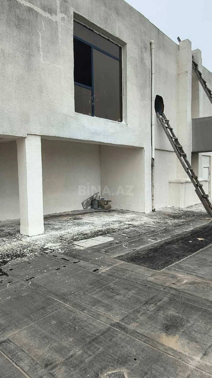 Satılır 8 otaqlı mənzil 790 m²