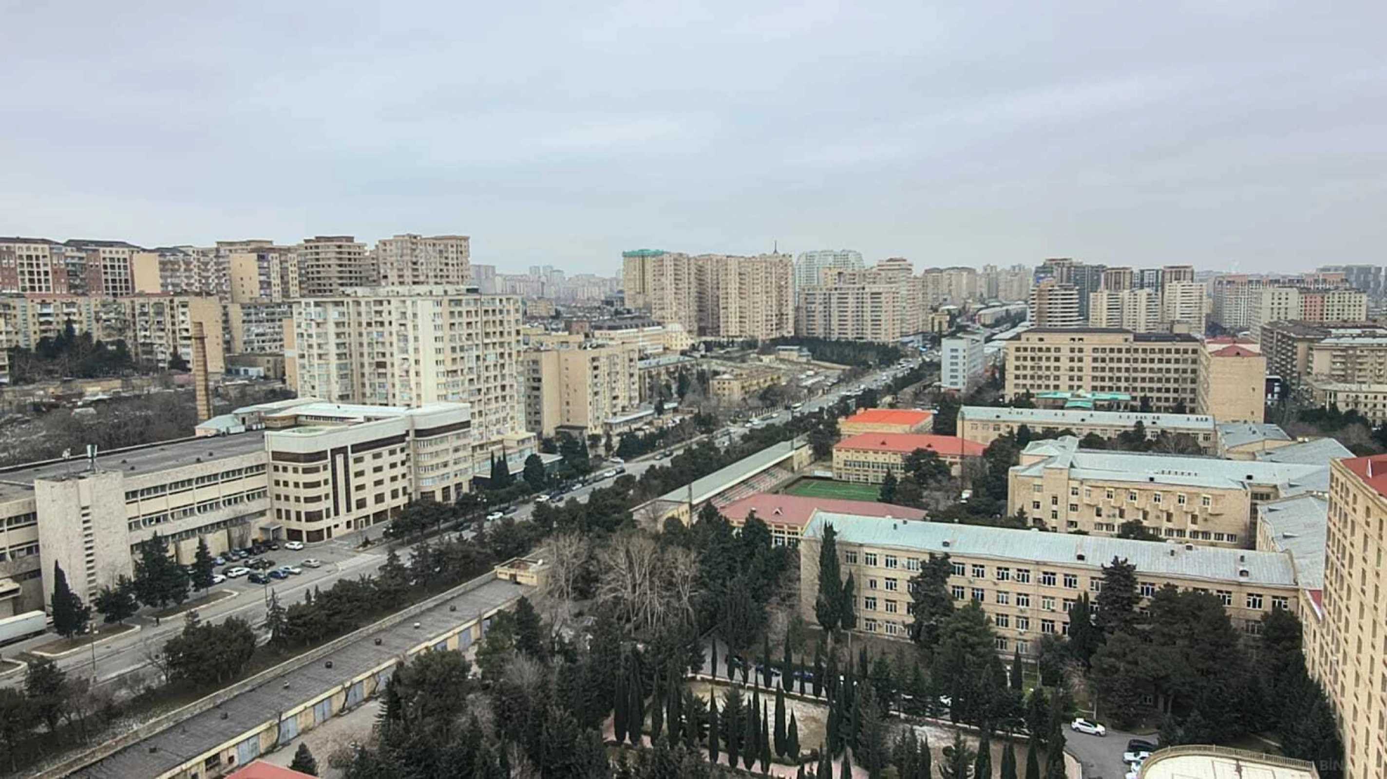 Satılır 8 otaqlı mənzil 790 m²