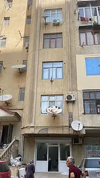 Satılır obyekt 30 m² — Bakı, Memar Əcəmi yanı 30.00 m²