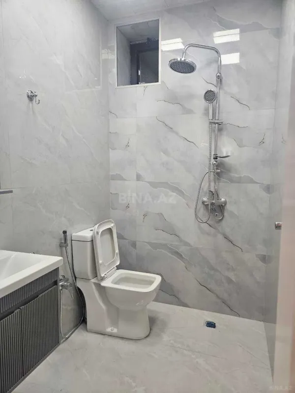 Satılır 4 otaqlı mənzil 270 m²