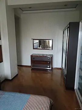 Kirayə verilir 3 otaqlı mənzil 150 m²