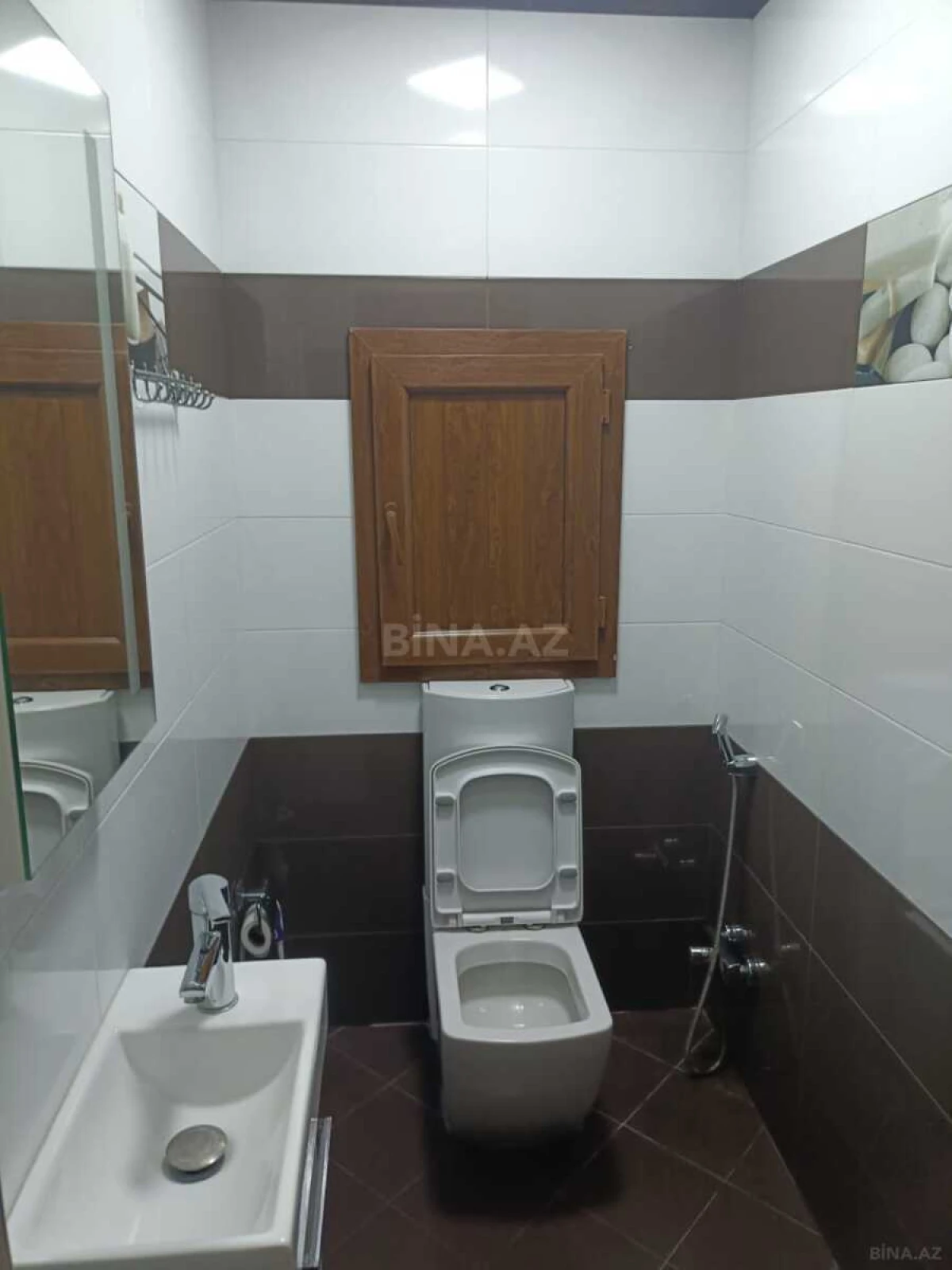 Kirayə verilir 3 otaqlı mənzil 150 m²
