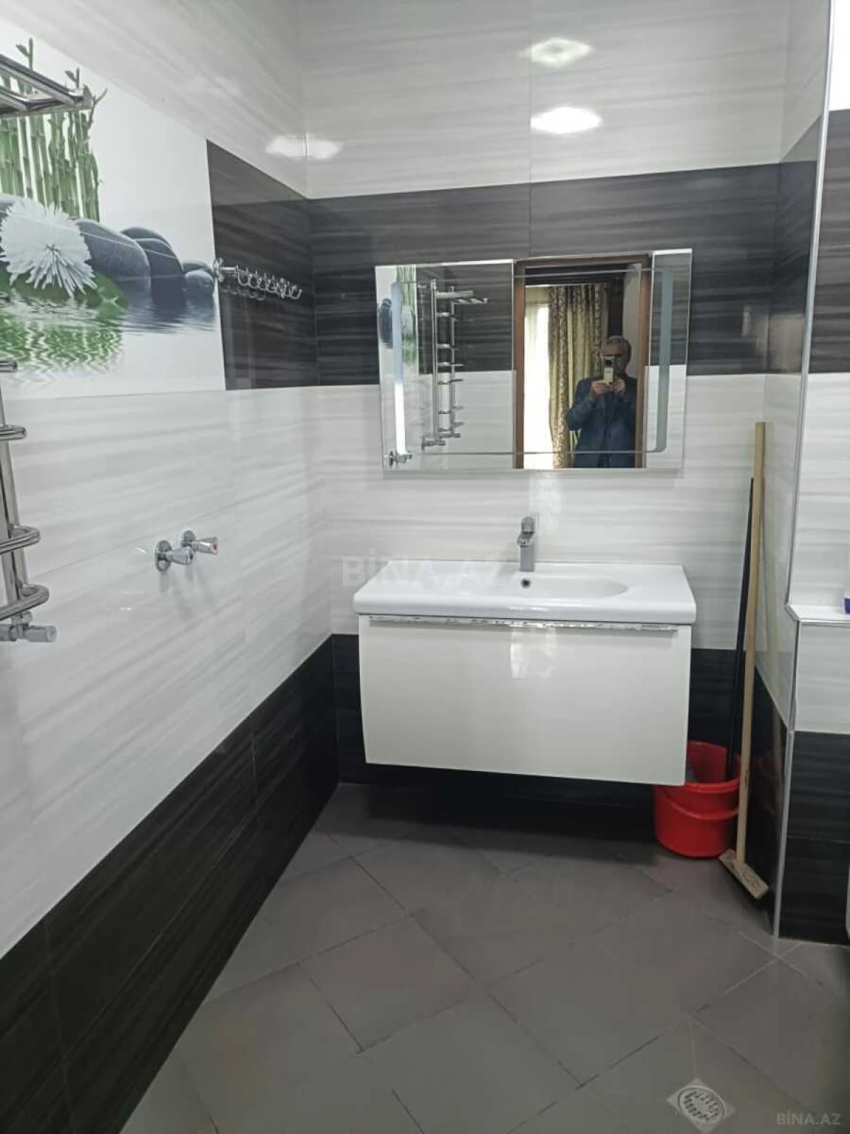 Kirayə verilir 3 otaqlı mənzil 150 m²