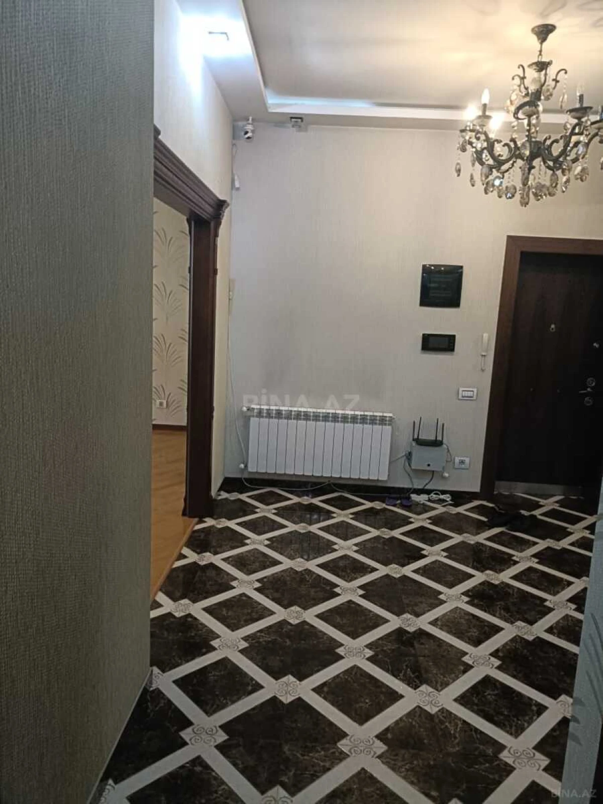 Kirayə verilir 3 otaqlı mənzil 150 m²