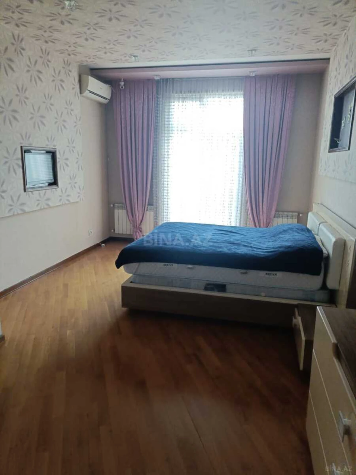 Kirayə verilir 3 otaqlı mənzil 150 m²