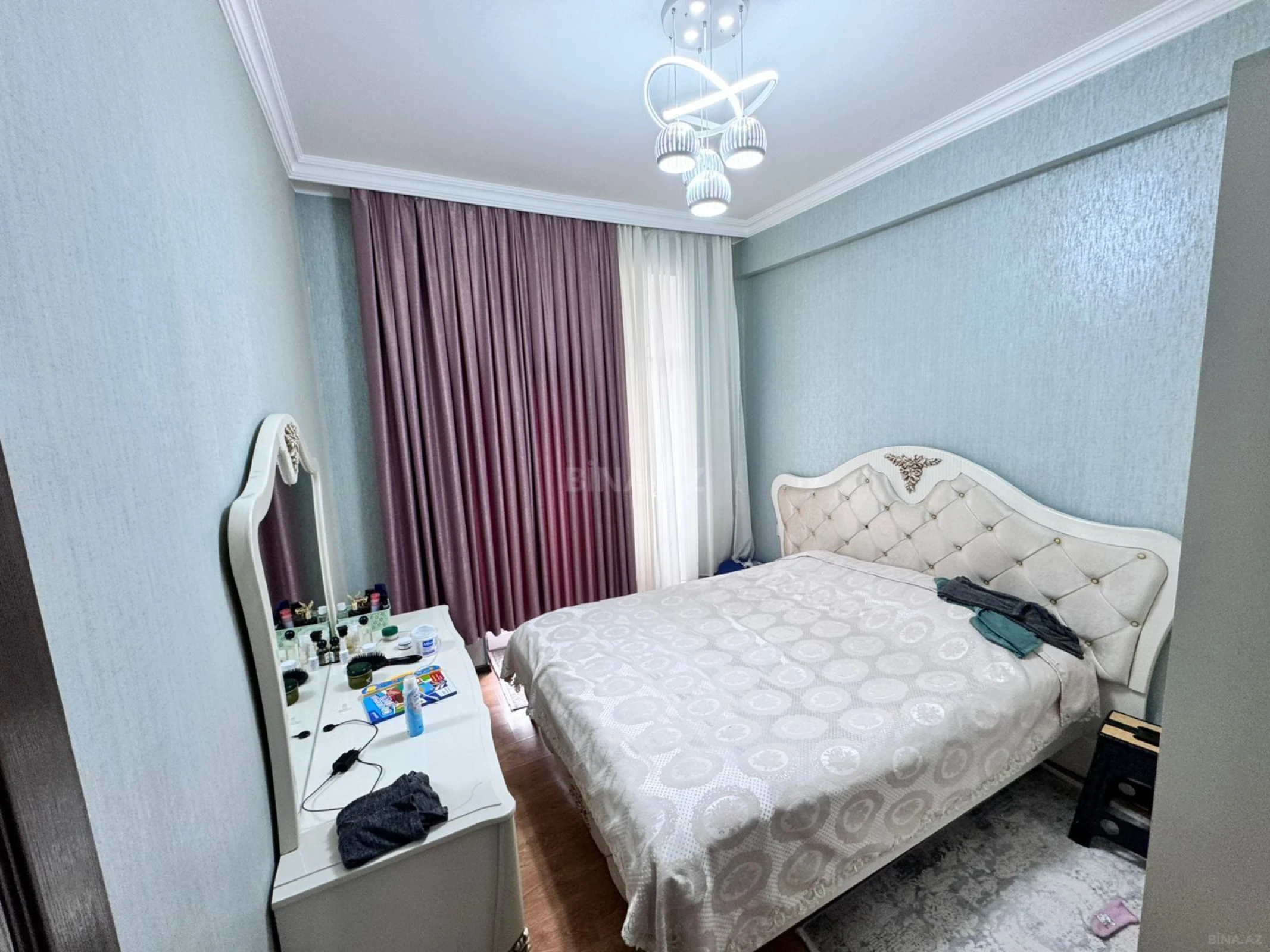 Satılır 4 otaqlı mənzil 110 m²