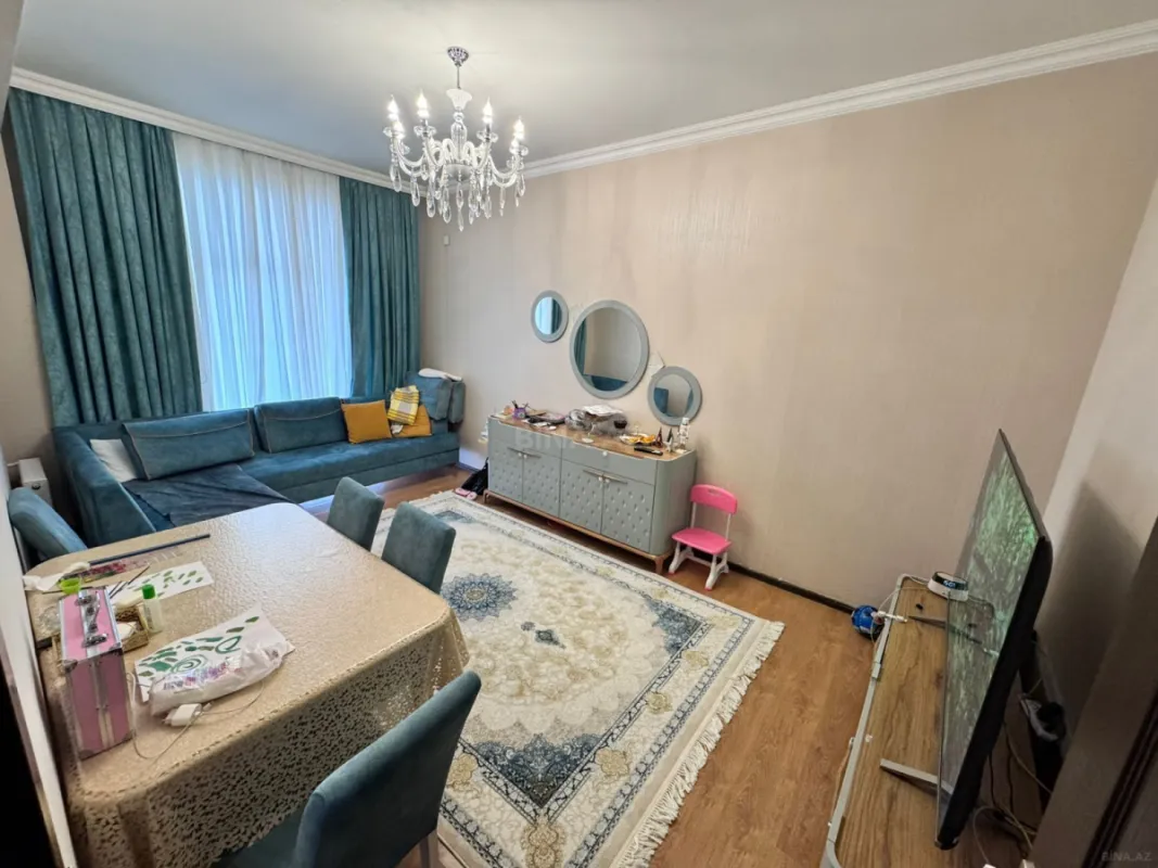 Satılır 4 otaqlı mənzil 110 m²