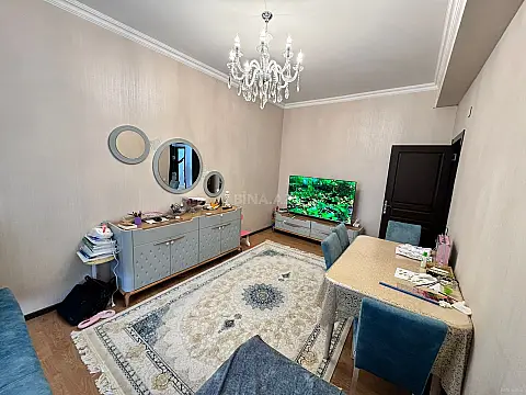 Satılır 4 otaqlı mənzil 110 m²