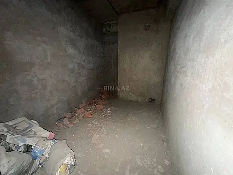 Satılır 2 otaqlı mənzil 107 m²