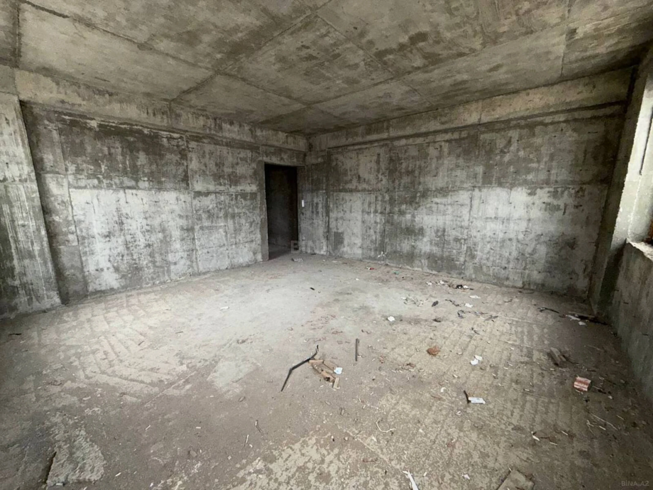 Satılır 2 otaqlı mənzil 107 m²