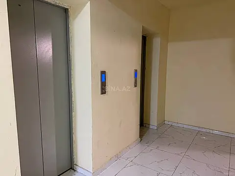 Satılır 2 otaqlı mənzil 107 m²