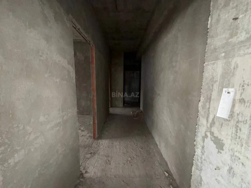 Satılır 2 otaqlı mənzil 107 m²