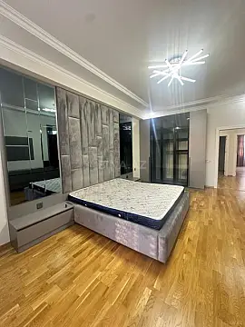 Kirayə verilir 3 otaqlı mənzil 115 m²