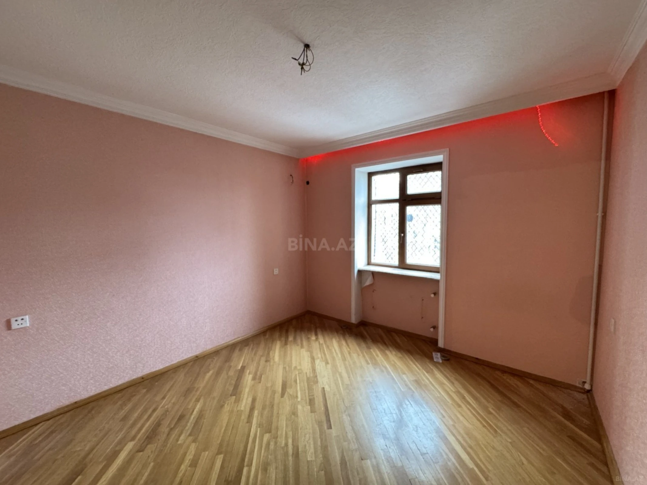 Satılır 3 otaqlı mənzil 85 m²