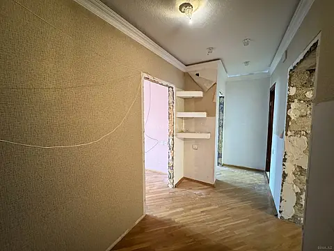 Satılır 3 otaqlı mənzil 85 m²