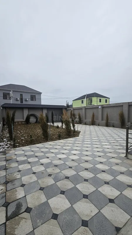 Satılır 4 otaqlı həyət evi 125 m²